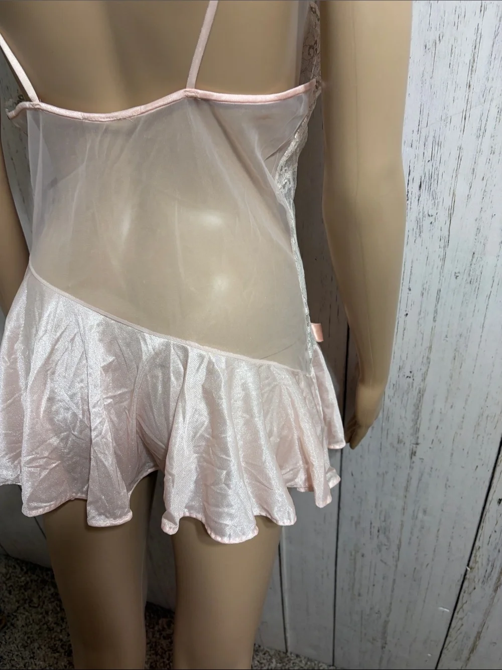 Vintage Pink Lace & Satin Chemise with Bow Accent - Picture 6 of 8